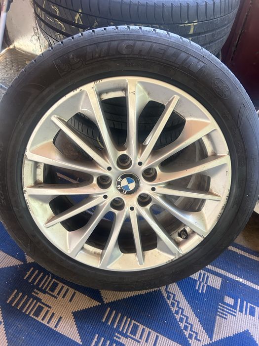 Jante cu cauciucuri de vara BMW R17