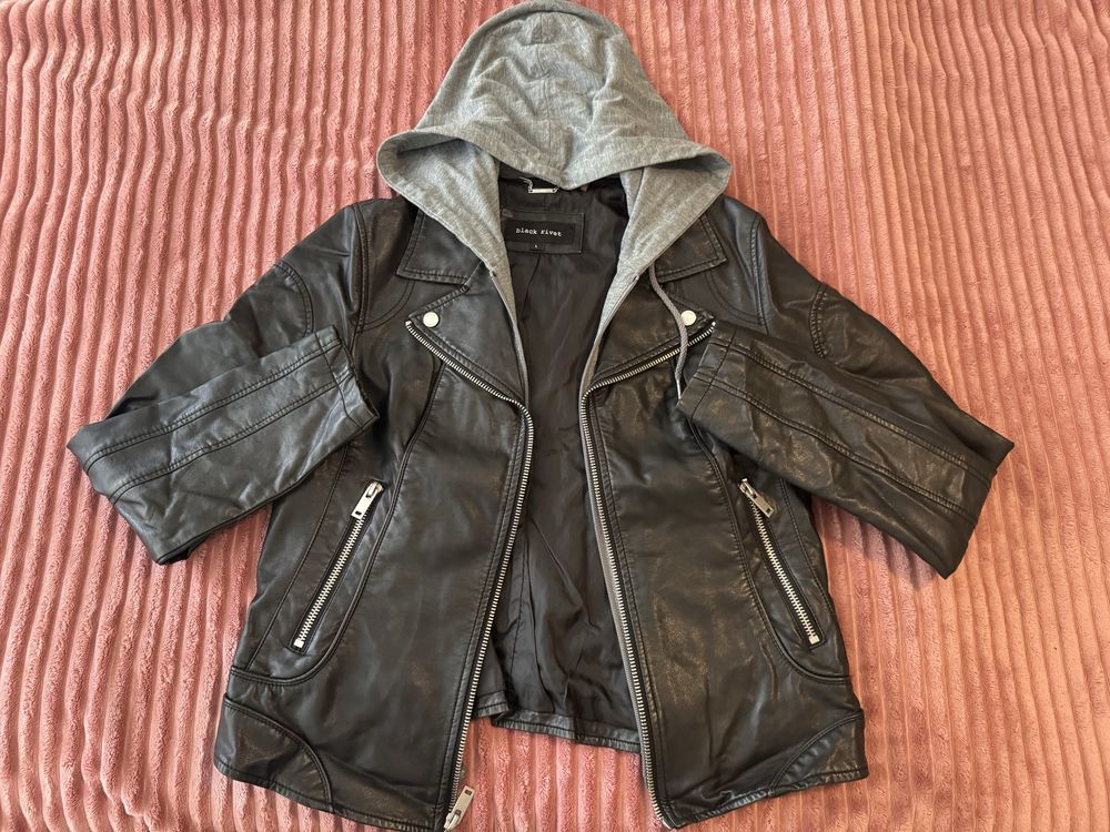 Яке с подвижна качулка на Black Rivet
