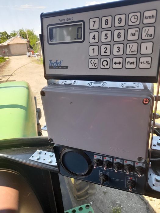 Vand instalatie de erbicidat sprayer Hardi