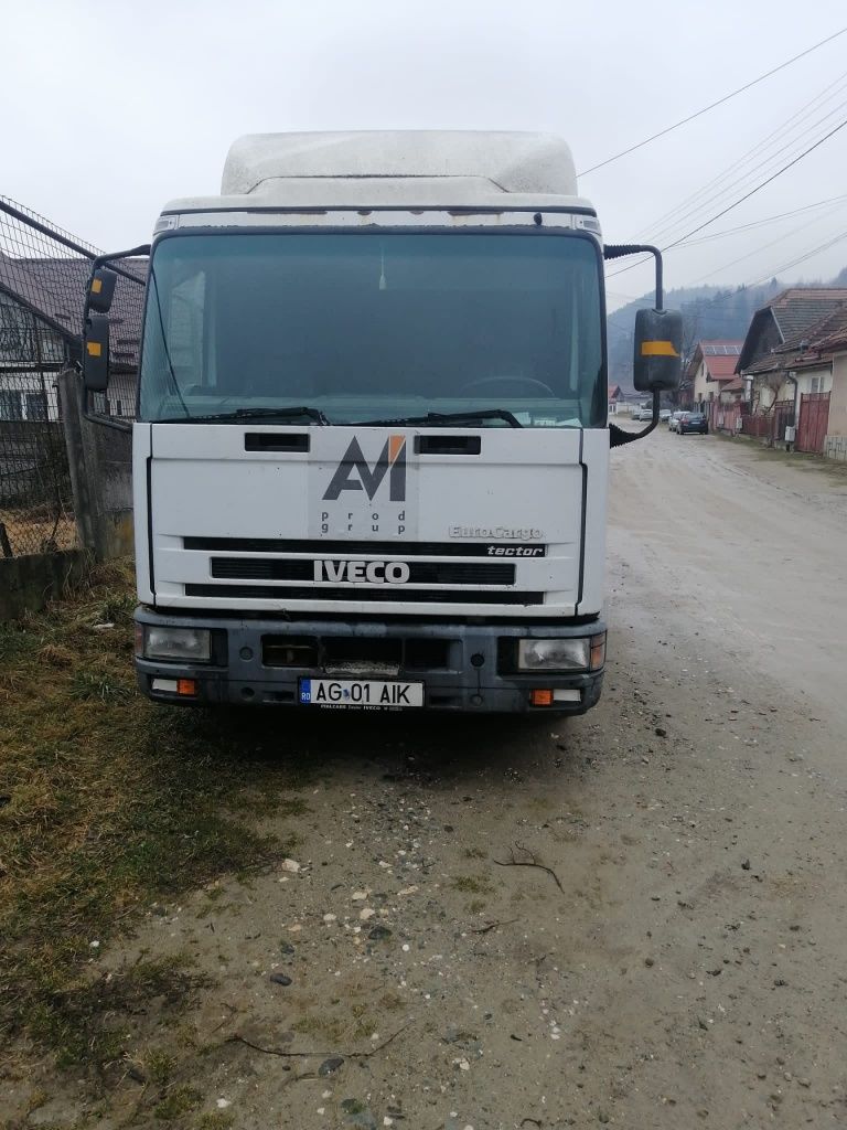 Autoplatforma iveco