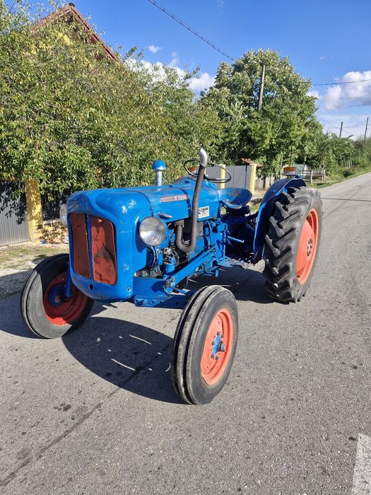 Tractor Ford 45cp