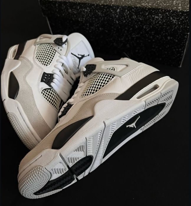 Jordan 4 military black