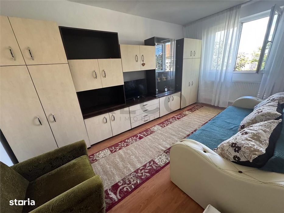 Garsoniera spatioasa de vanzare