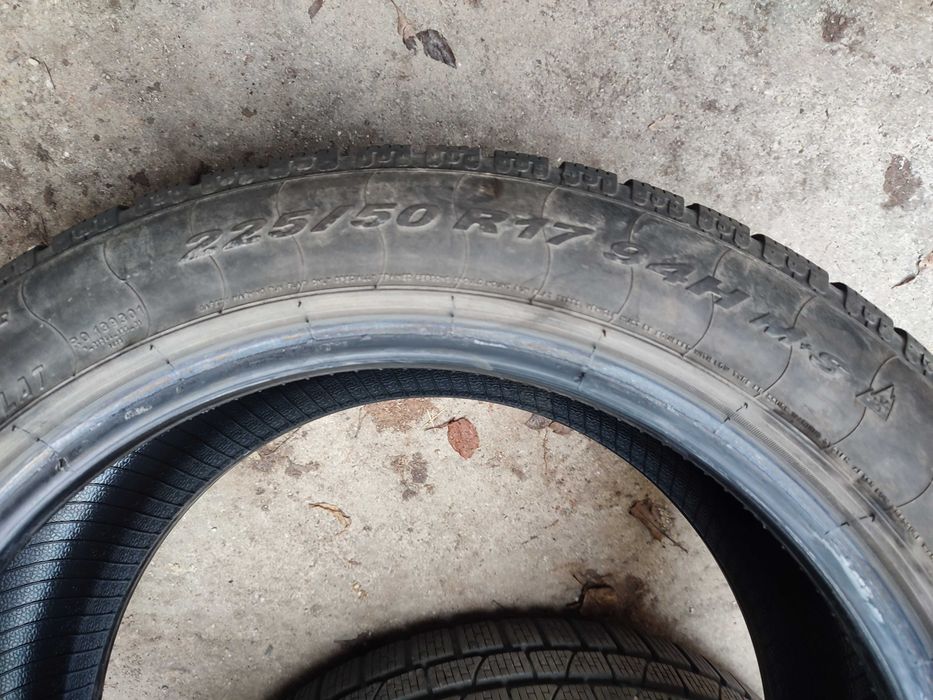 4 бр. 225/50/17 зимни гуми Pirelli