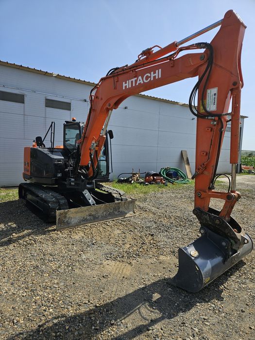 Excavator Hitachi 2014