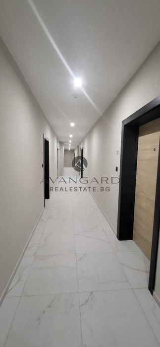 Продава се Двустаен апартамент в Пловдив, Център - 67 кв.м за 2400 €/кв.м - Снимка #12