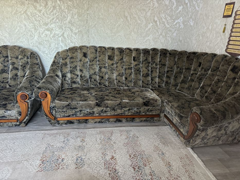 Продам диван советский