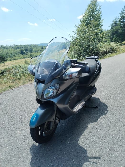 Vând Suzuki burgman 650 Executive