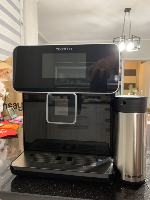 Кафеавтомат Cecotec 8000