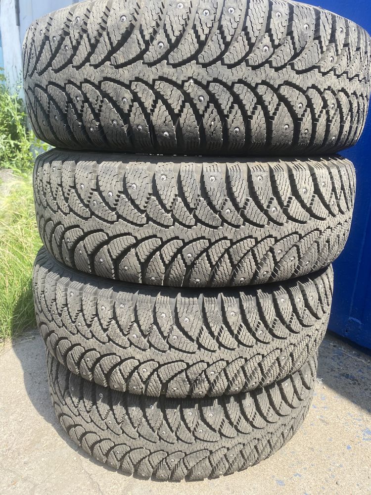 продам зимнюю резину шипованную!