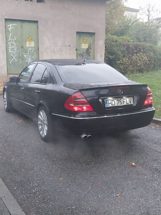 Vând Mercedes w211 
E220 cdi 150 cp 
Fabriactie 22.12.2004
Itp 07.2025