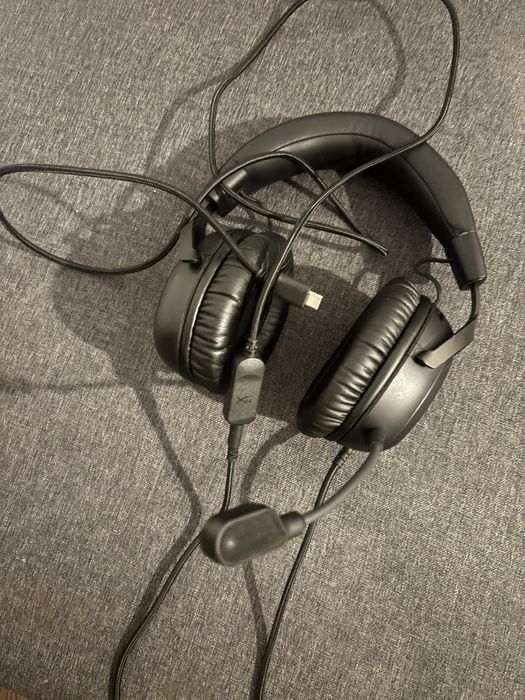 Casti hyperx cloud 3 impecabile