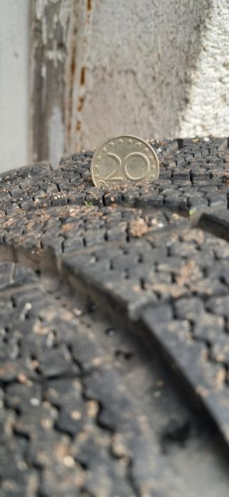 Продавам зимни гуми с джанти