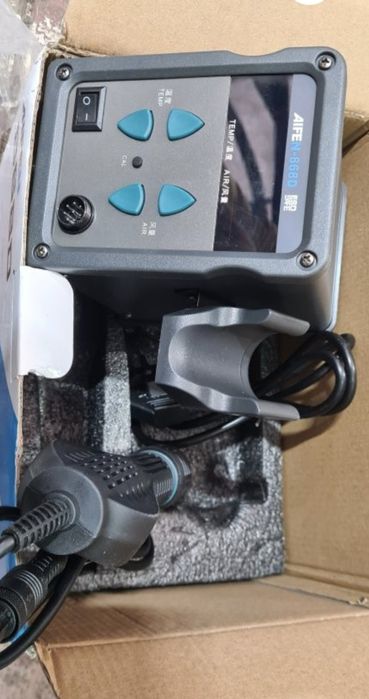 Stație de lipit cu aer cald