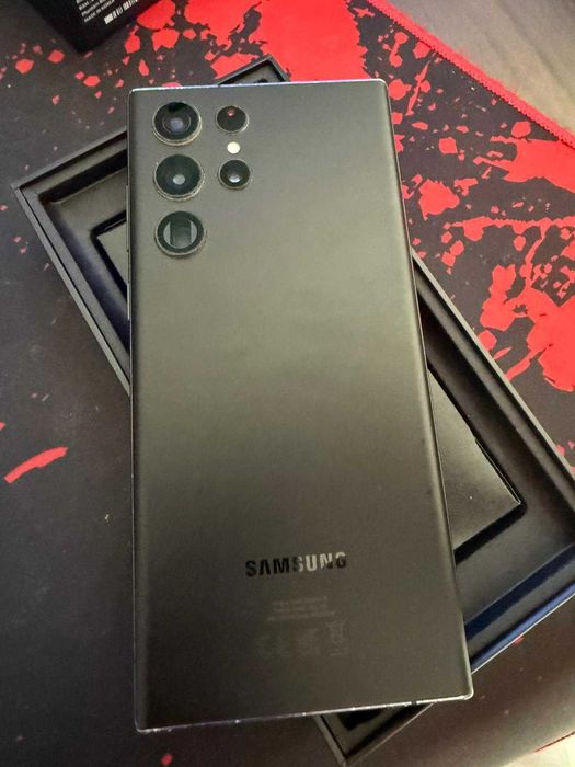 Se vinde telefon Samsung Galaxy S22 ULTRA 5G 128 GB