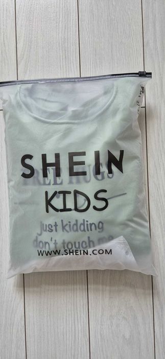 Bluza "Free Hugs" - 10 - 12 ani