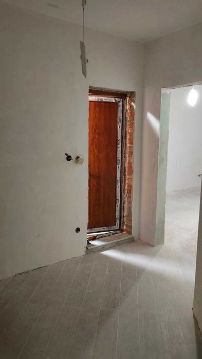 Продава се Тристаен апартамент в Видин, Възраждане - 72 кв.м за 973 €/кв.м - Снимка #3