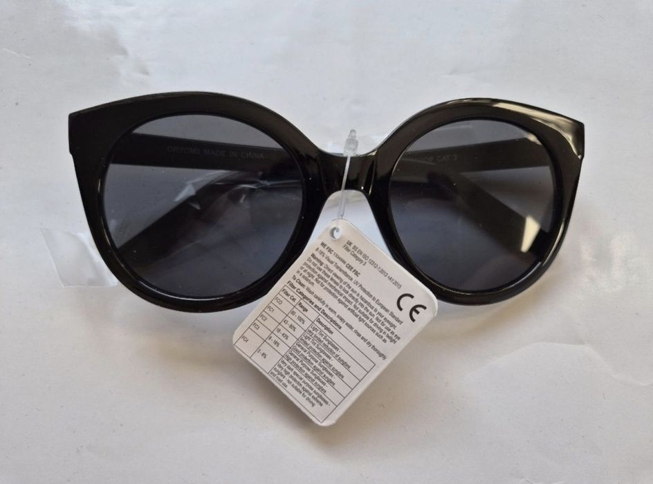 Ochelari de soare Holiday Avon, negru