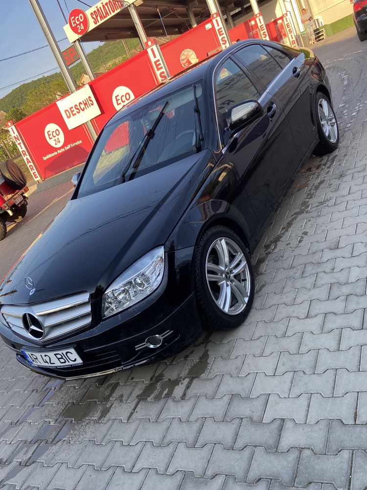 Mercedes c 220 in stare bună