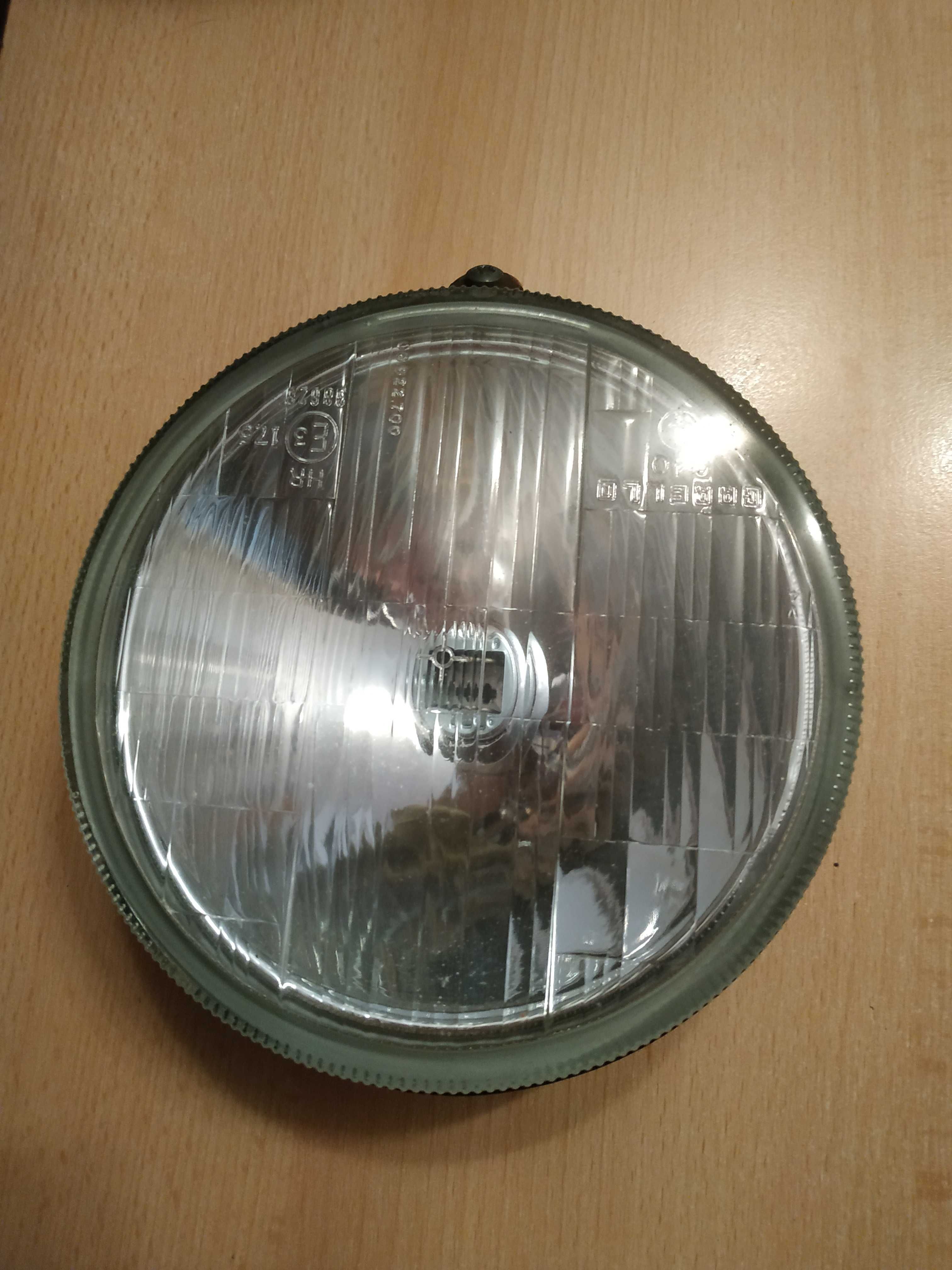 Proiector halogen NOU (Hella Comet 500), cu rază lungă de acțiune