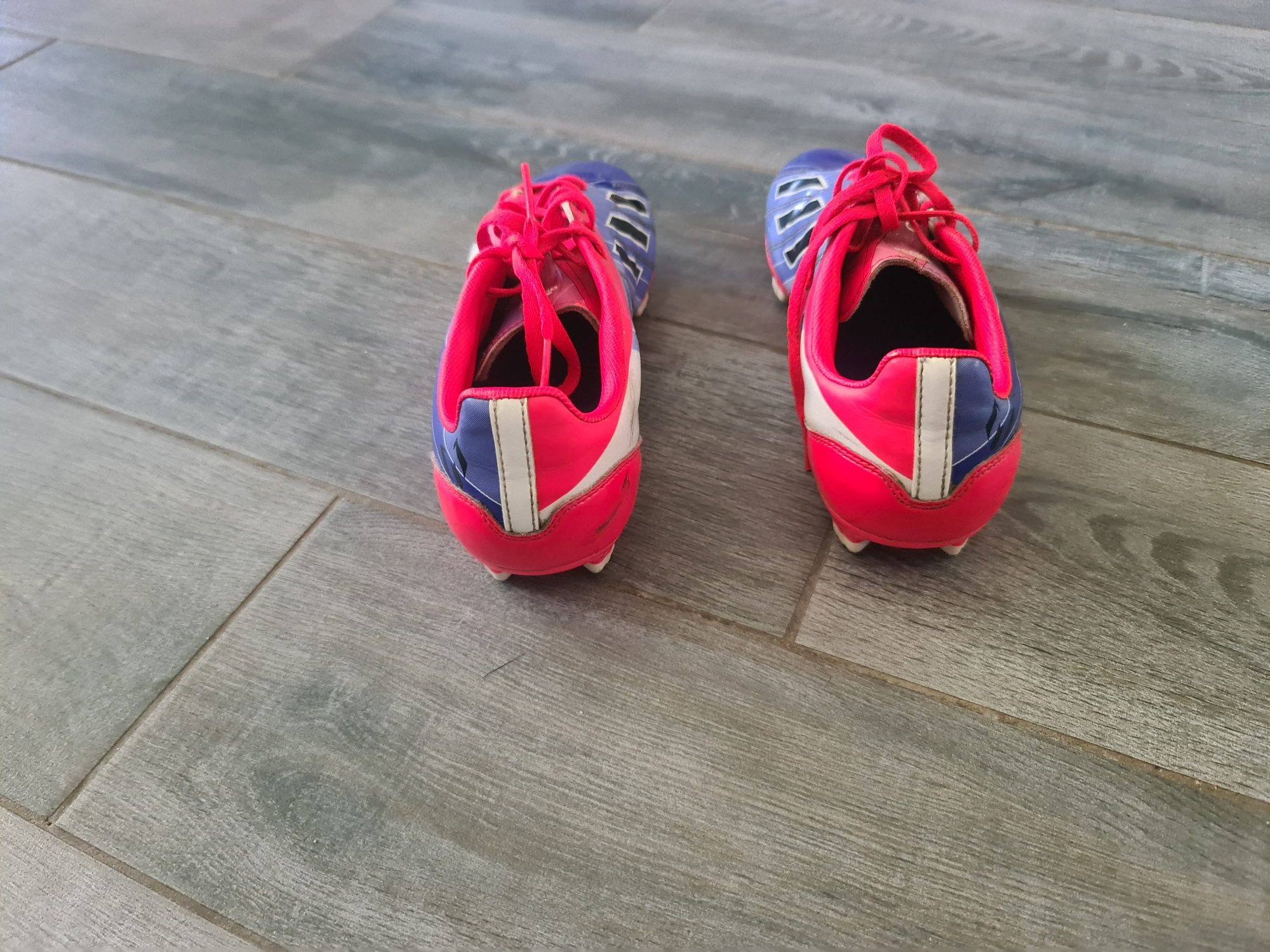 Бутонки Адидас , Adidas