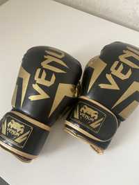 Новые перчатки для бокса новые размер 6