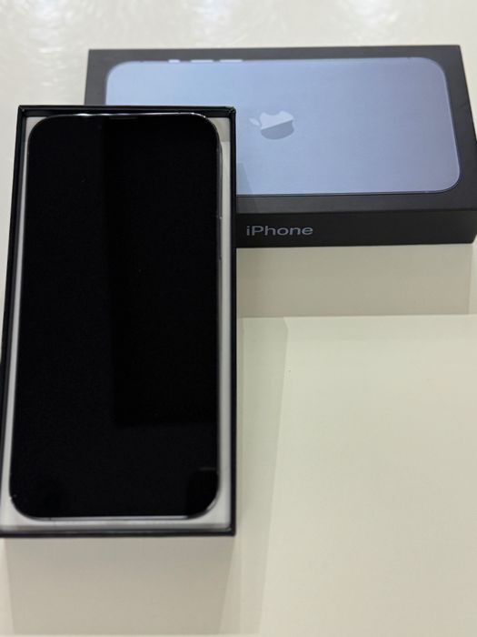 iPhone 13 Pro Max 256 GB Перфектен!