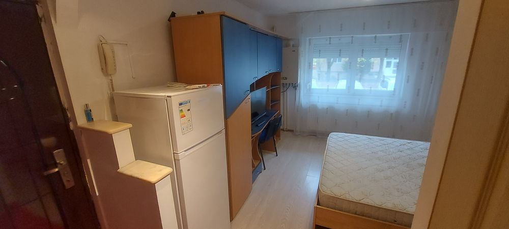 Închiriez garsoniera Carpari 2 parter