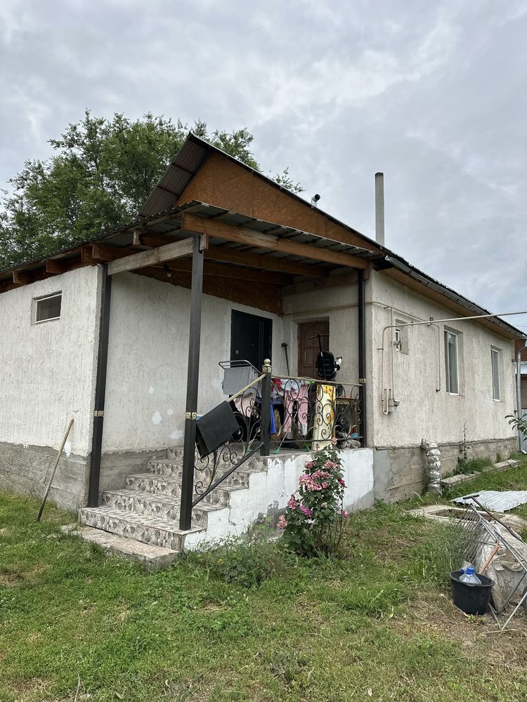 Продам дом из красного кирпича в пос. Долан