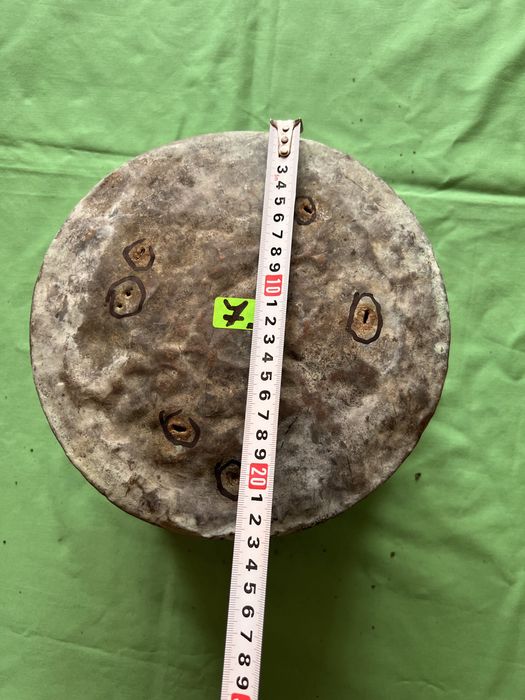 Антикварен меден менец