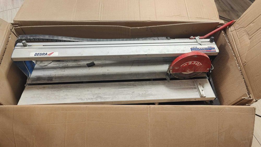Masina electrica taiat gresie si faianta Dedra DED7831 800W