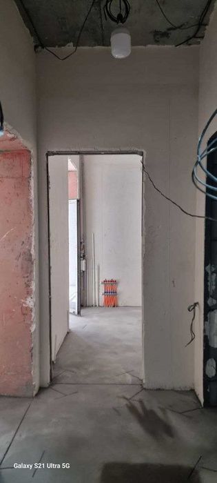 Новостройка 1-хона 70% ремонт ор-р Сабзавот махала