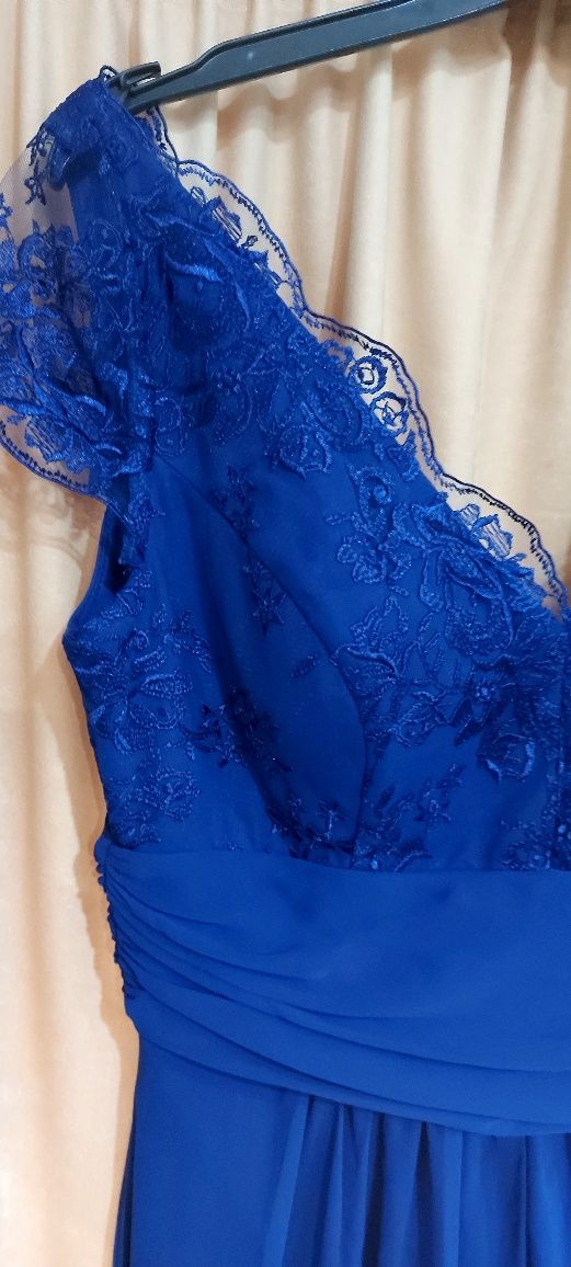 Rochie lunga albastra cu bust din dantela mărimea 42