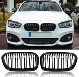 Бъбреци за BMW 1-ва серия F20 / F21 Черен Гланц  (2015-2017) фейслифт