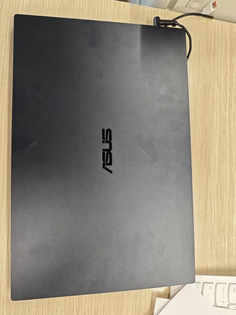 Ноутбук Asus ExpertBook B5, i7-1176G7, 32 ГБ DDR4 / SSD 512 GB, 15.6"