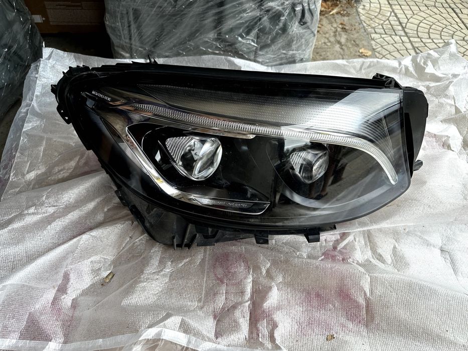 Десен фар за Mercedes GLC W253 Full LED