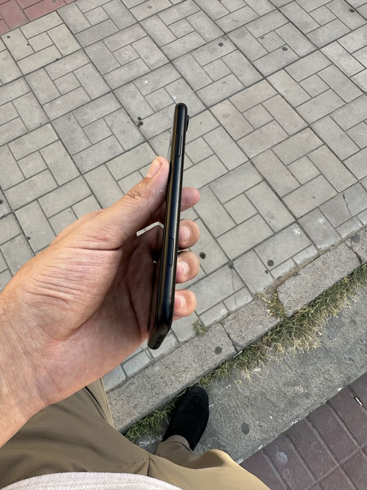 iPhone Xr 128 Gb holati ideal