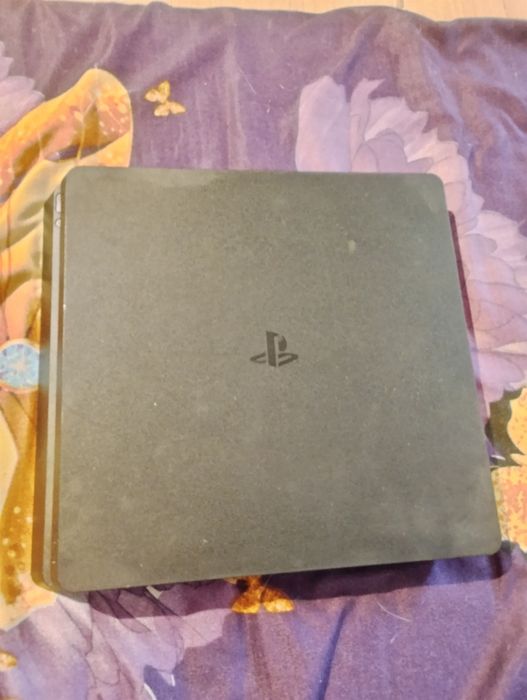 Vand PS4+ jocuri