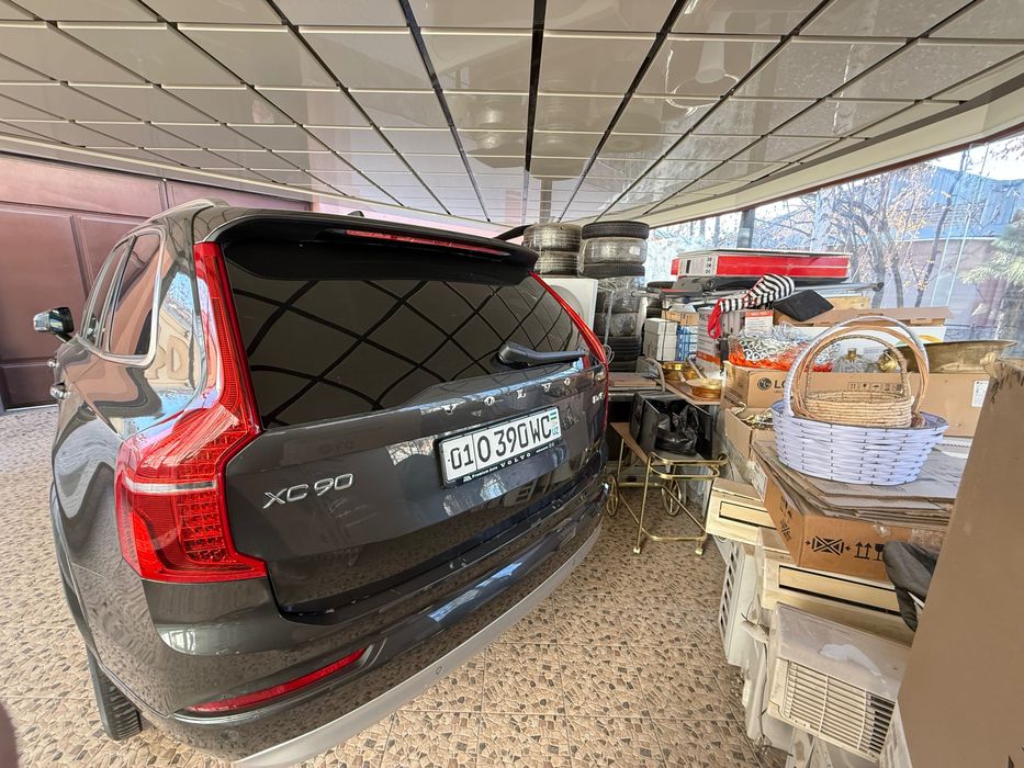 Volvo cx90 2023г