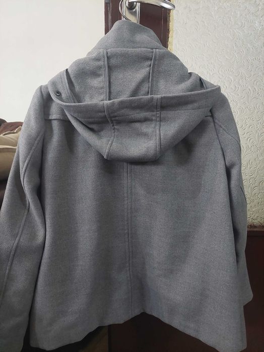 Късо палтенце ZARA