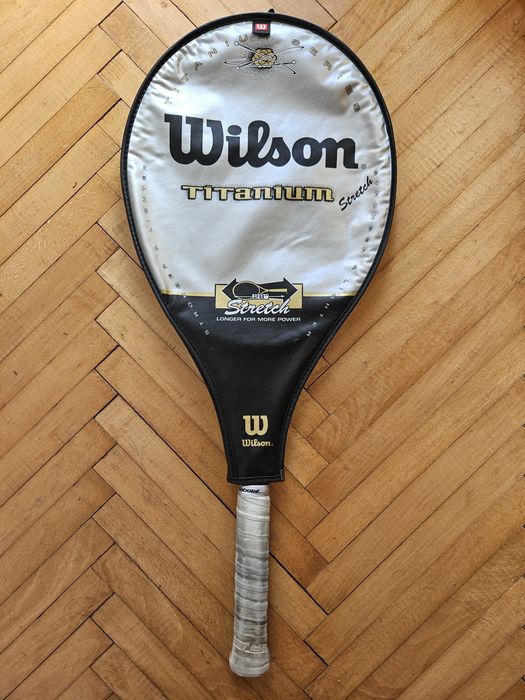 Racheta Wilson Titanium Stretch Ti cu husa