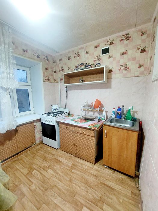 Продам 1 комнатную квартиру в центре.