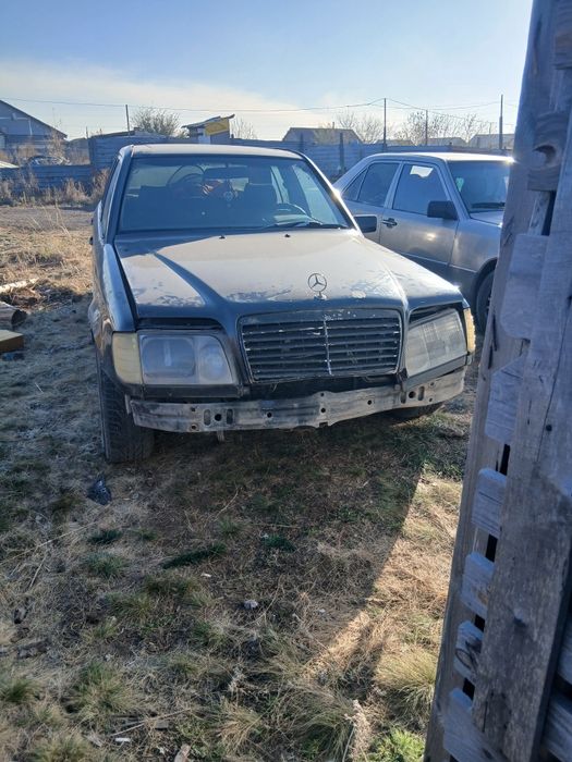 Мерседес 124 на запчасти 2.6