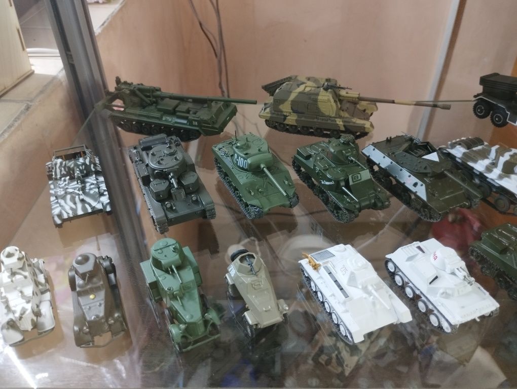 Модели танков 1:72