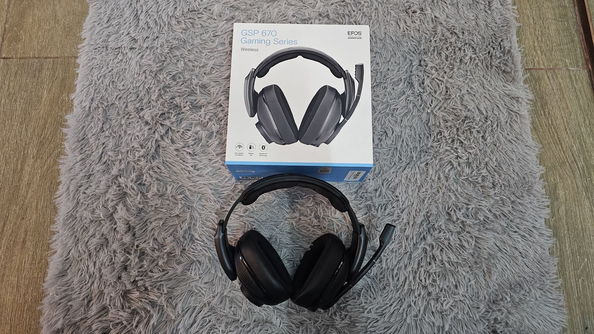 Casti gaming premium wireless Sennheiser GSP 670 cu microfon