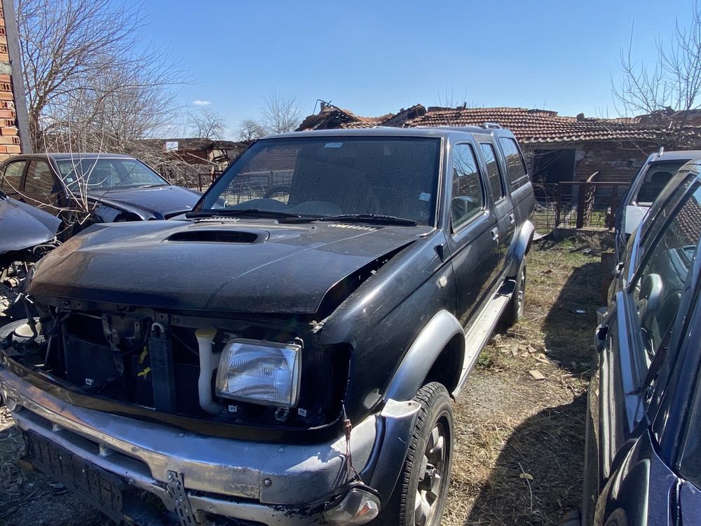 Nissan Navara PikUp King cap 2.5 103 коня 2002 година на части