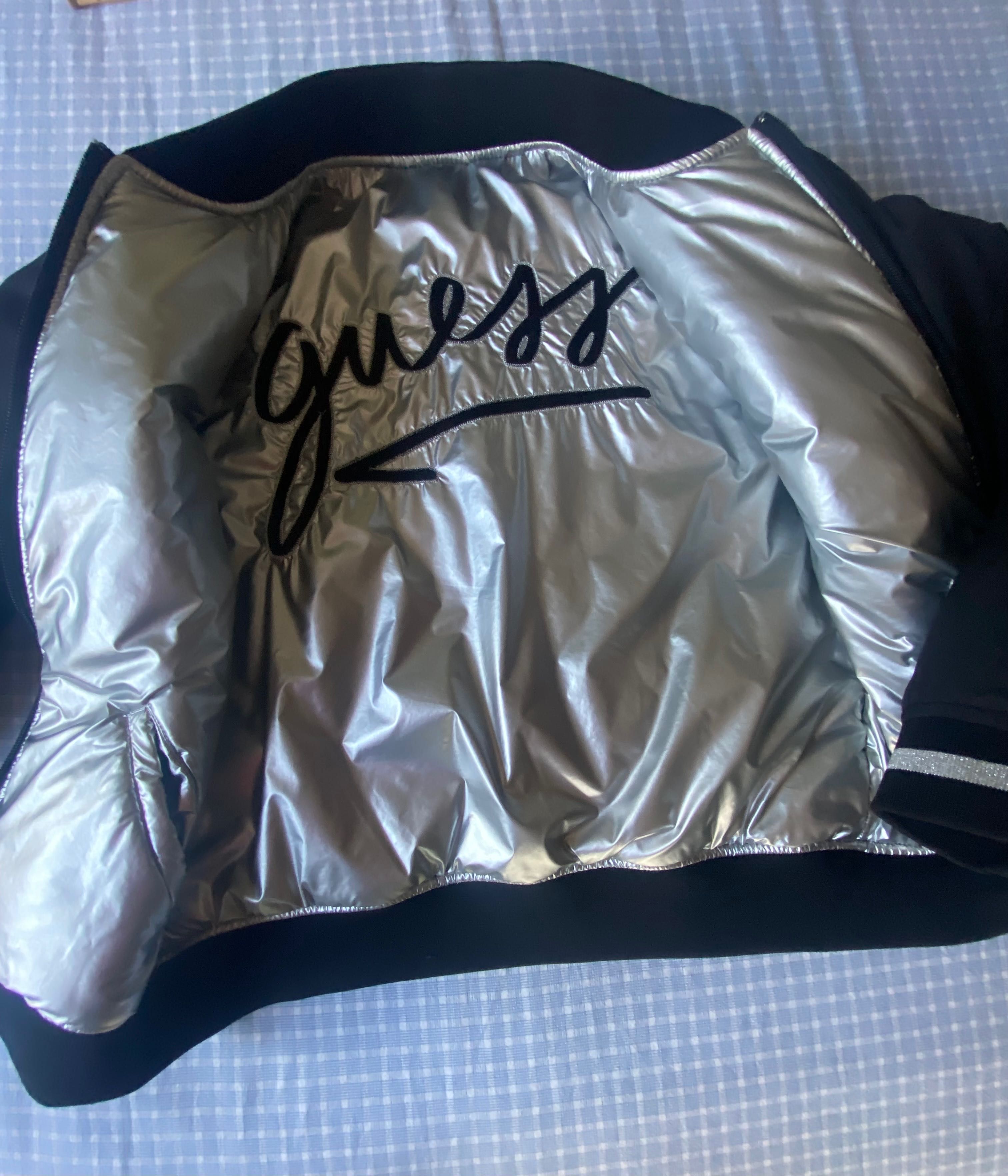 Детско яке  на Guess  12 год.
