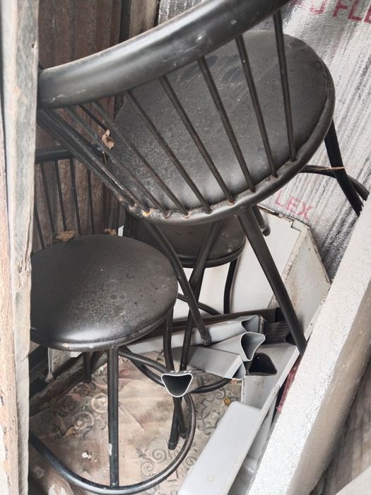 Продается стулья на бар состояние как новое