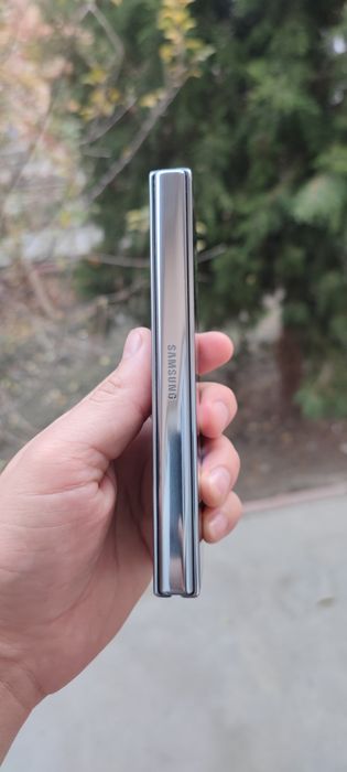 Z fold 4 dual sim 512gb faqat obmen