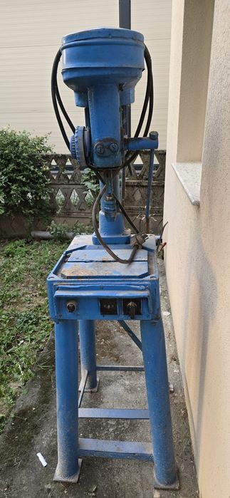 Mașină de găurit  trifazica